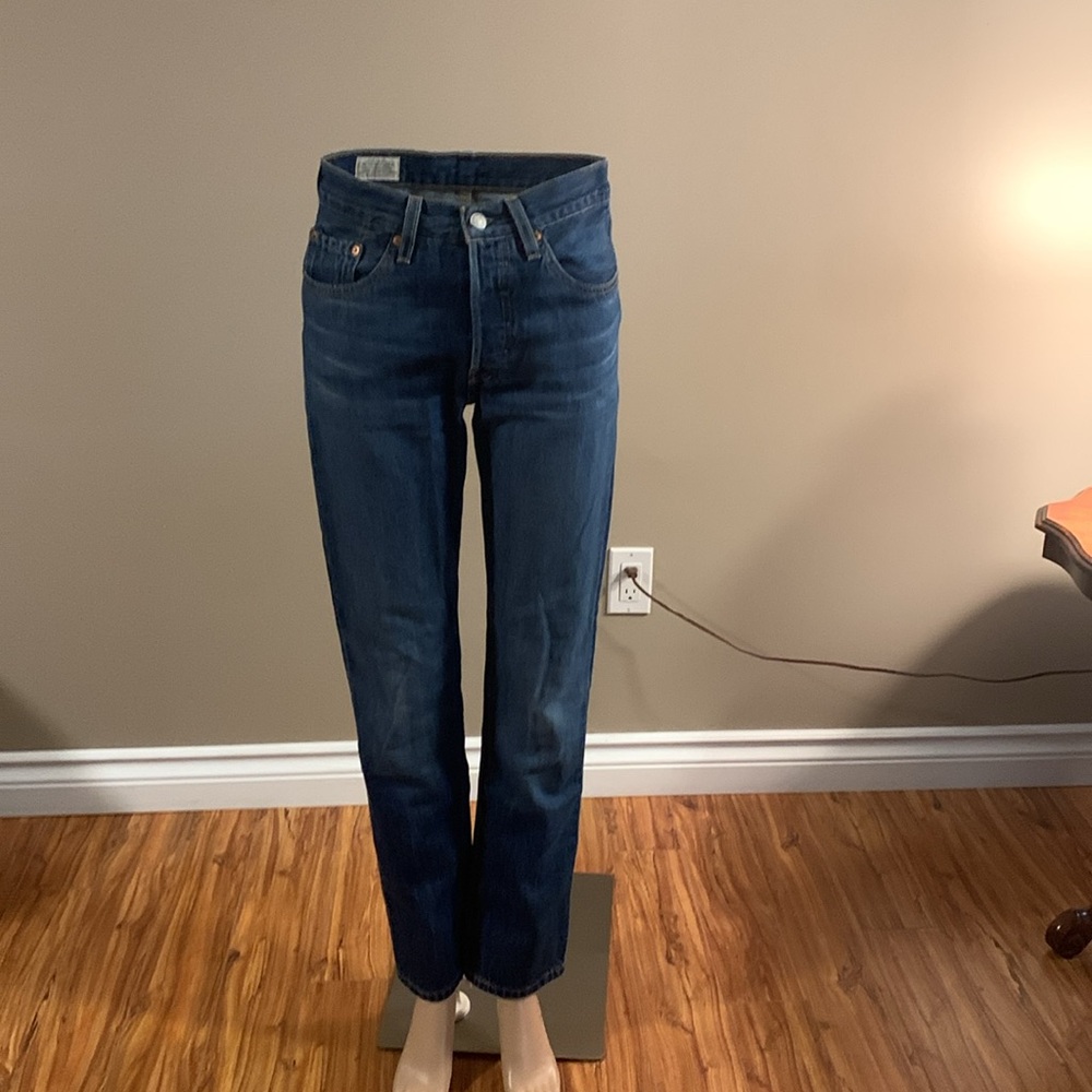 Levi's signature 501 Women's 501 Blue Denim Jeans Size 24/32